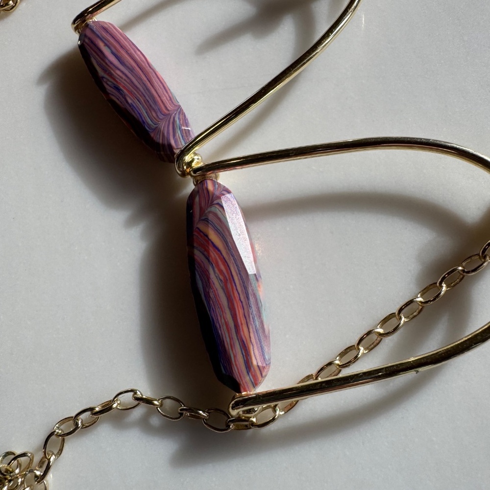 Kendra Scott Layla Necklace and earring SET - Picture 6 of 9